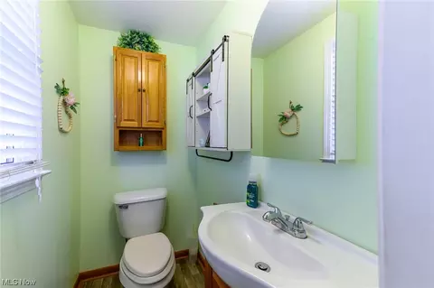 4923 Quincy St NW, Canton, OH 44708 photo 9