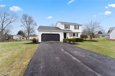 3411 Heritage Ct S, Canfield, OH 44406