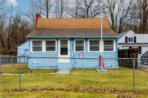 40654 Carlisle Ave, Elyria, OH 44035
