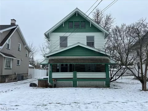 225 E 2nd, Girard, OH 44420