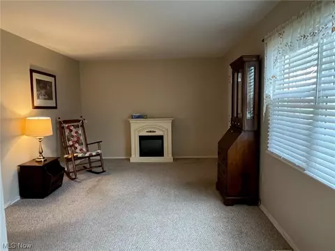 265 E 235th St, Euclid, OH 44123 photo 5