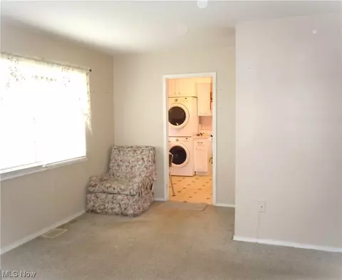265 E 235th St, Euclid, OH 44123 photo 4