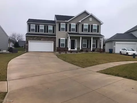 4320 Weathervane Dr, Lorain, OH 44053