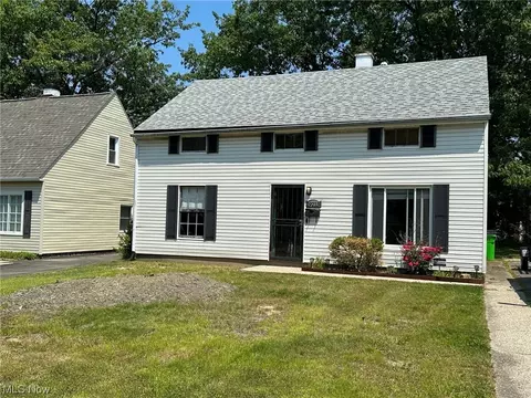 19213 Cherrywood, Warrensville Heights, OH 44128