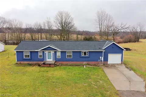 9300 Infirmary Rd, Mantua, OH 44255