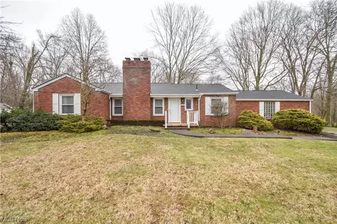 165 Warner, Hubbard, OH 44425