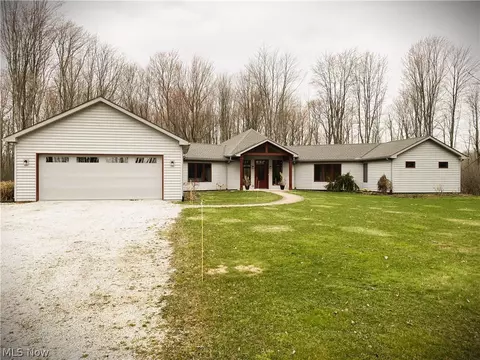 9410 S Brown Rd, Chardon, OH 44024