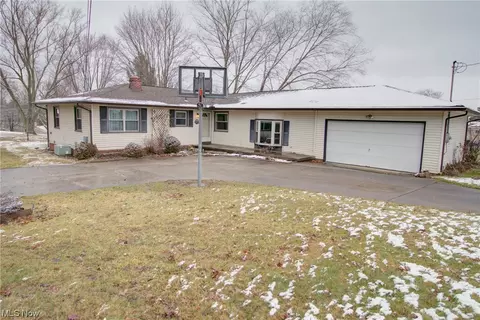 2021 Bellus, Hinckley, OH 44233