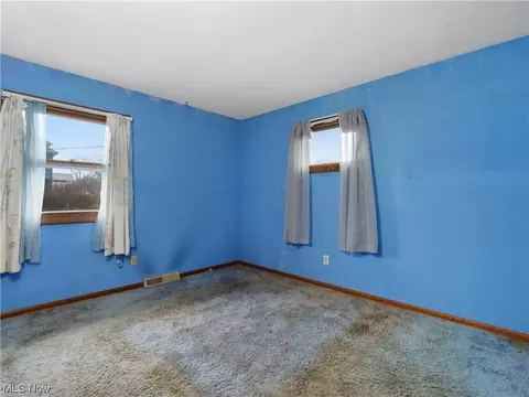 446 Lorain, Elyria, OH 44035 photo 14