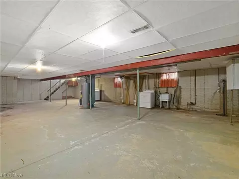 446 Lorain, Elyria, OH 44035 photo 16