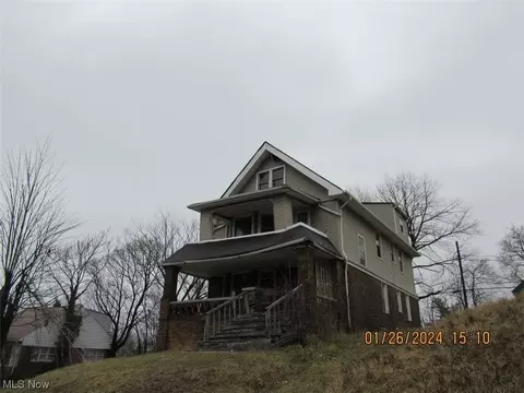 1823-1825 Reyburn Rd, Cleveland, OH 44112
