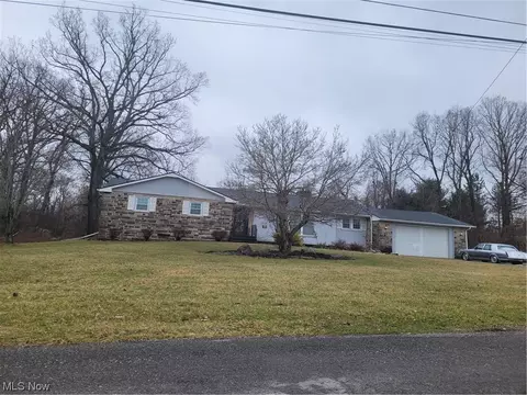 42285 Wilbur St, Elyria, OH 44035