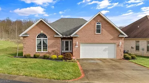 52 Wyndemere Way, Parkersburg, WV 26105