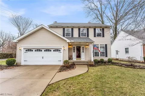 131 Highland Ave, Avon Lake, OH 44012