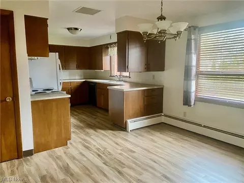 2305 Lakeside Ave NW, Canton, OH 44708 photo 6