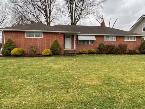 2305 Lakeside Ave NW, Canton, OH 44708