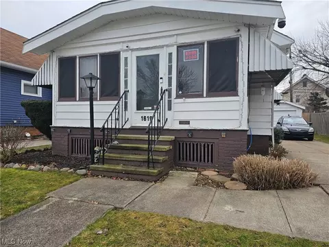 1619 Denley, Cleveland, OH 44109