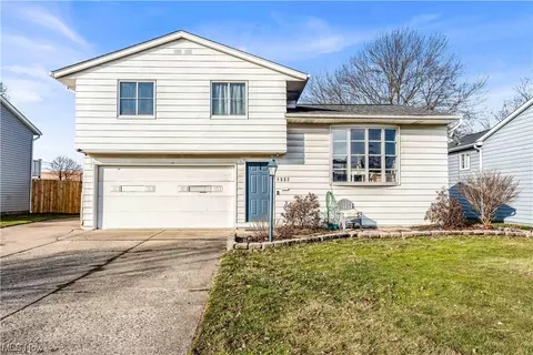 6332 Fry Rd, Brook Park, OH 44142