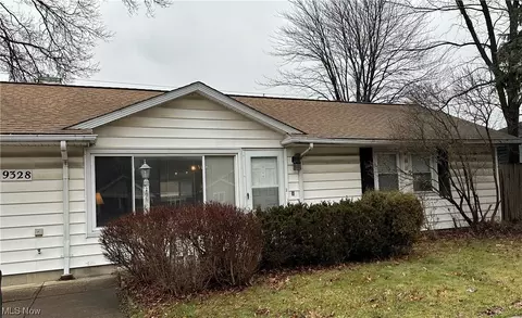 9328 W Ridgewood Dr, Parma Heights, OH 44130