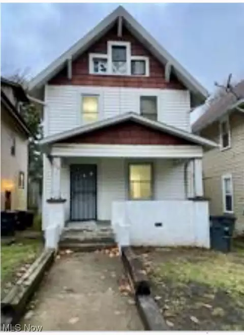 768 Garfield St, Akron, OH 44310
