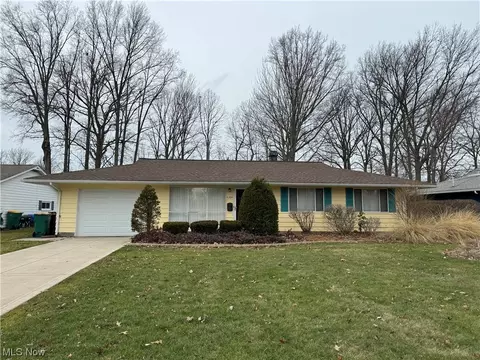 6204 Cumberland Dr, Mentor, OH 44060