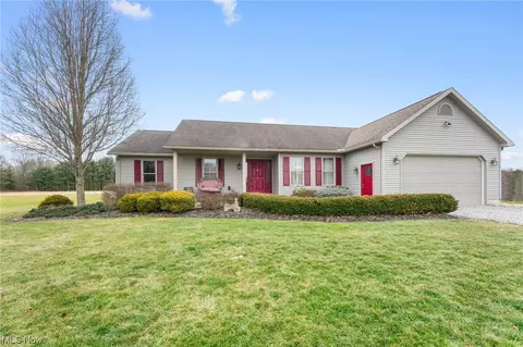 8530 N Palmyra, Canfield, OH 44406