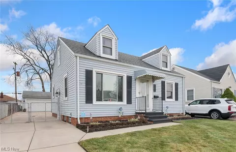 5291 W 49th St, Cleveland, OH 44134