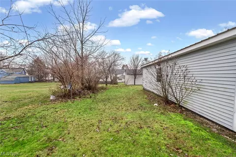 258 E Main, Conneaut, OH 44030 photo 7
