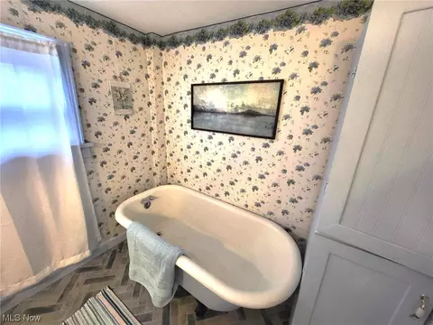 258 E Main, Conneaut, OH 44030 photo 27