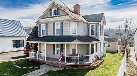 310 5th St, Beverly, OH 45715