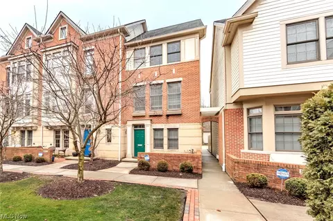 19942 Chagrin Blvd, Shaker Heights, OH 44122