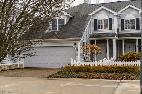 2950 Warrensville Center Rd #7, Shaker Heights, OH 44122