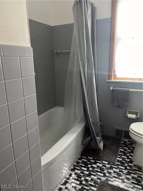 293 E 280, Euclid, OH 44132 photo 18