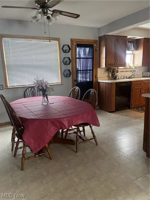 293 E 280, Euclid, OH 44132 photo 7