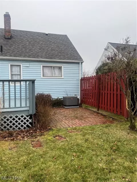 293 E 280, Euclid, OH 44132 photo 30