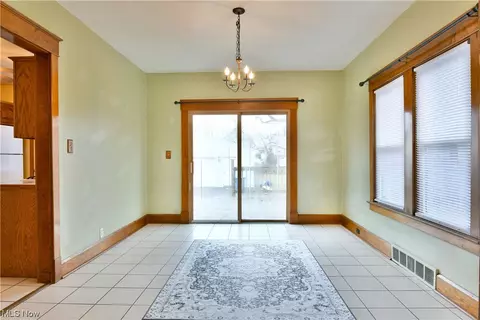 280 Maplewood Ave, Struthers, OH 44471 photo 14