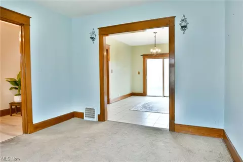 280 Maplewood Ave, Struthers, OH 44471 photo 18