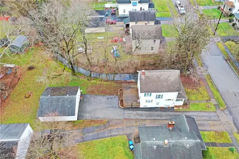 280 Maplewood Ave, Struthers, OH 44471 photo 34