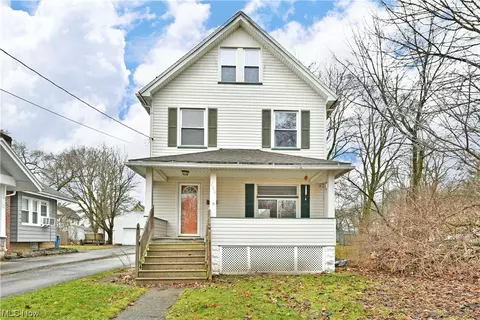 280 Maplewood Ave, Struthers, OH 44471
