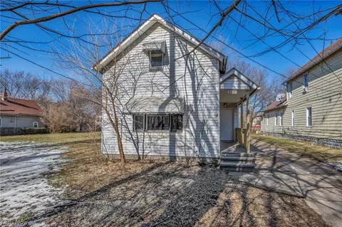 6527 Sebert Ave, Cleveland, OH 44105