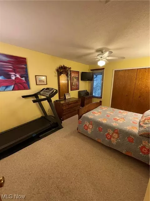 Bedroom - 1452 Loop Rd, Kent, OH 44240 photo 1 of 5