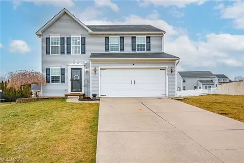 2595 Windmill Cir NE, Canton, OH 44721