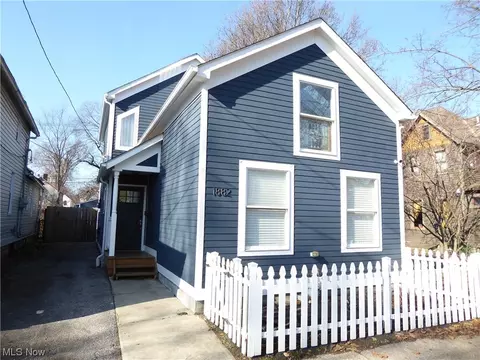 1882 W 44th St, Cleveland, OH 44113