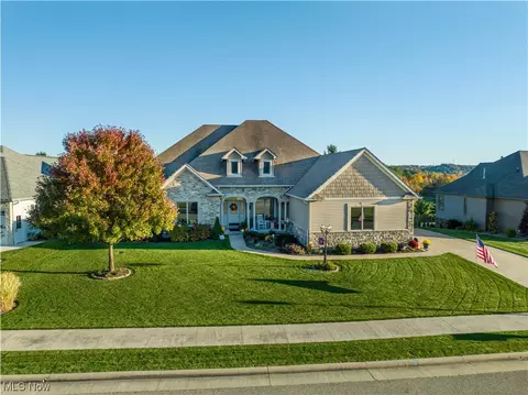 620 Pga Blvd, New Philadelphia, OH 44663
