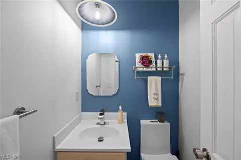 Bath - 5519 Riveredge Dr, Elyria, OH 44035 photo 1 of 6