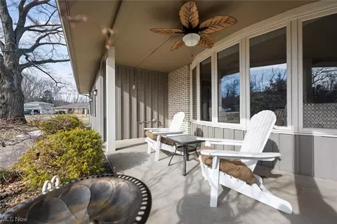 Exterior - 5519 Riveredge Dr, Elyria, OH 44035 photo 5 of 8