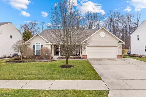9367 Sarah Ct, Twinsburg, OH 44087