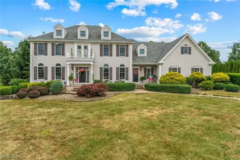 7019 Southberry Hl, Canfield, OH 44406