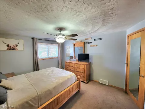 2001 W 39th St, Lorain, OH 44053 photo 17