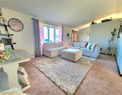 2001 W 39th St, Lorain, OH 44053 photo 6